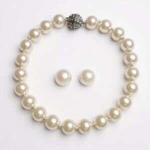 Off White Faux Pear With Clear Crystal On Silver Magnet Closure Necklace Earring